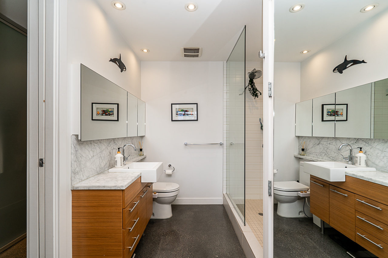 #417 - 256 E. 2nd Avenue